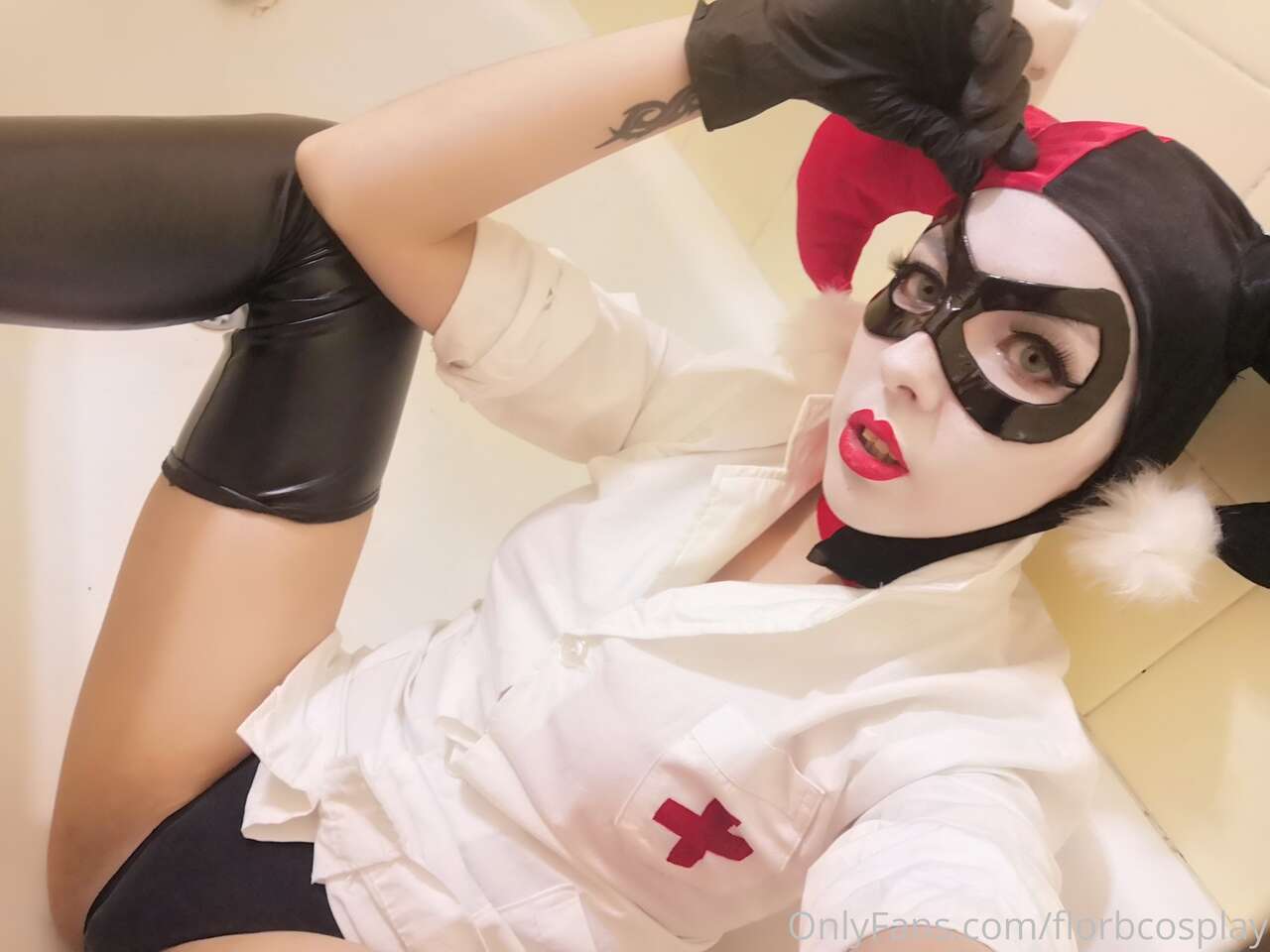 Flor B – Nurse Harley