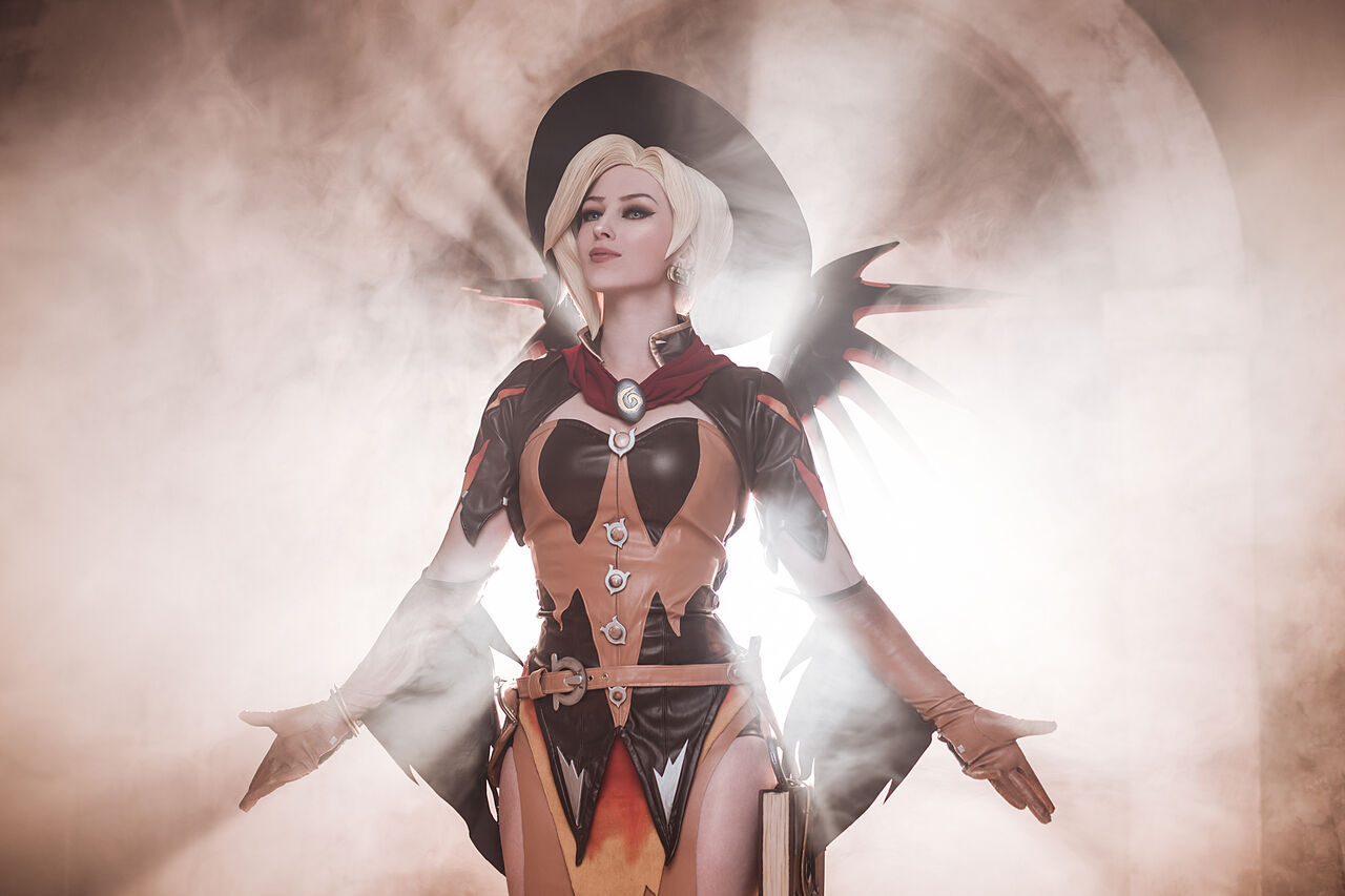 Lady Melamori – Witch Mercy