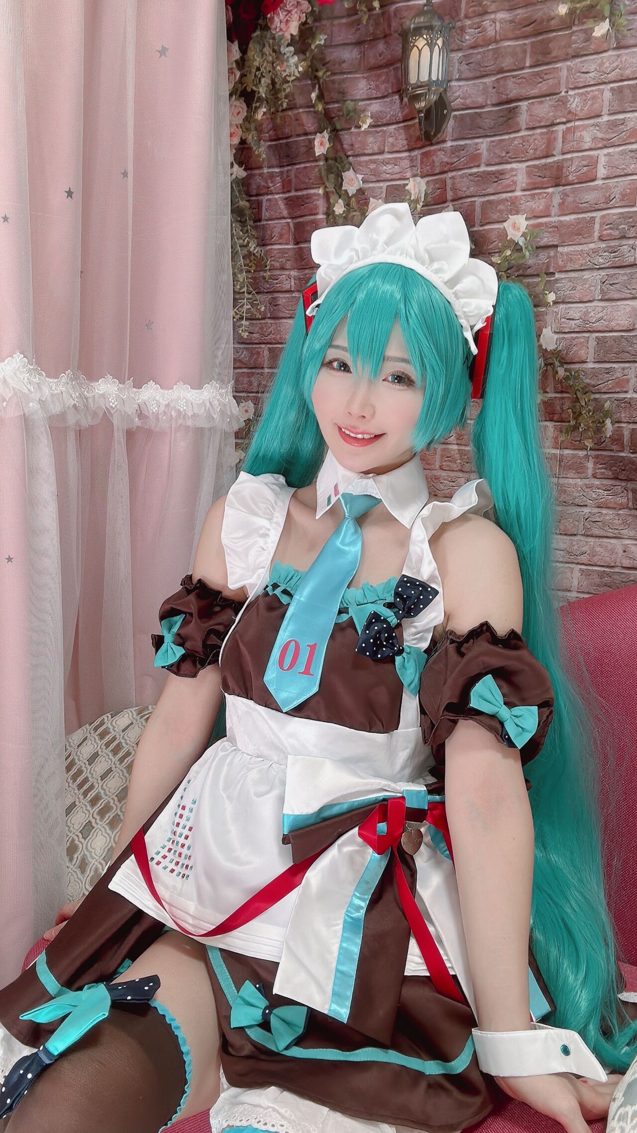 Kururun Kurasaka – Maid Miku