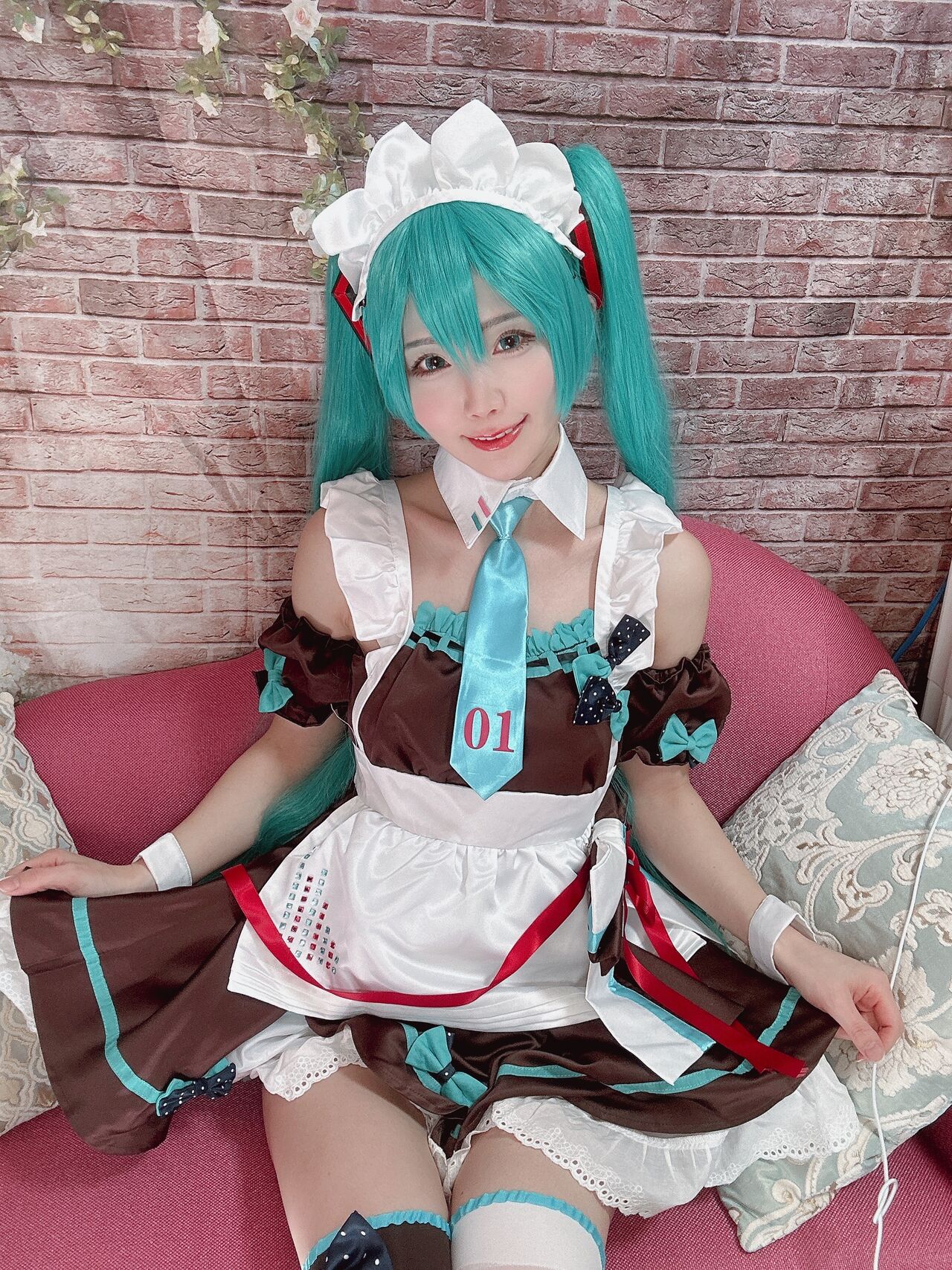 Kururun Kurasaka – Maid Miku