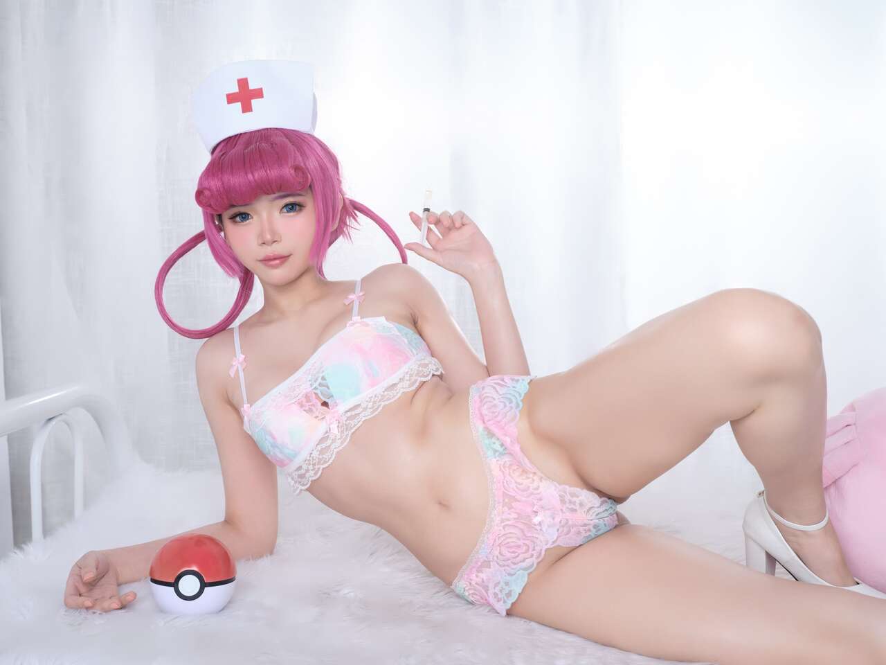 ZinieQ – Nurse Joy