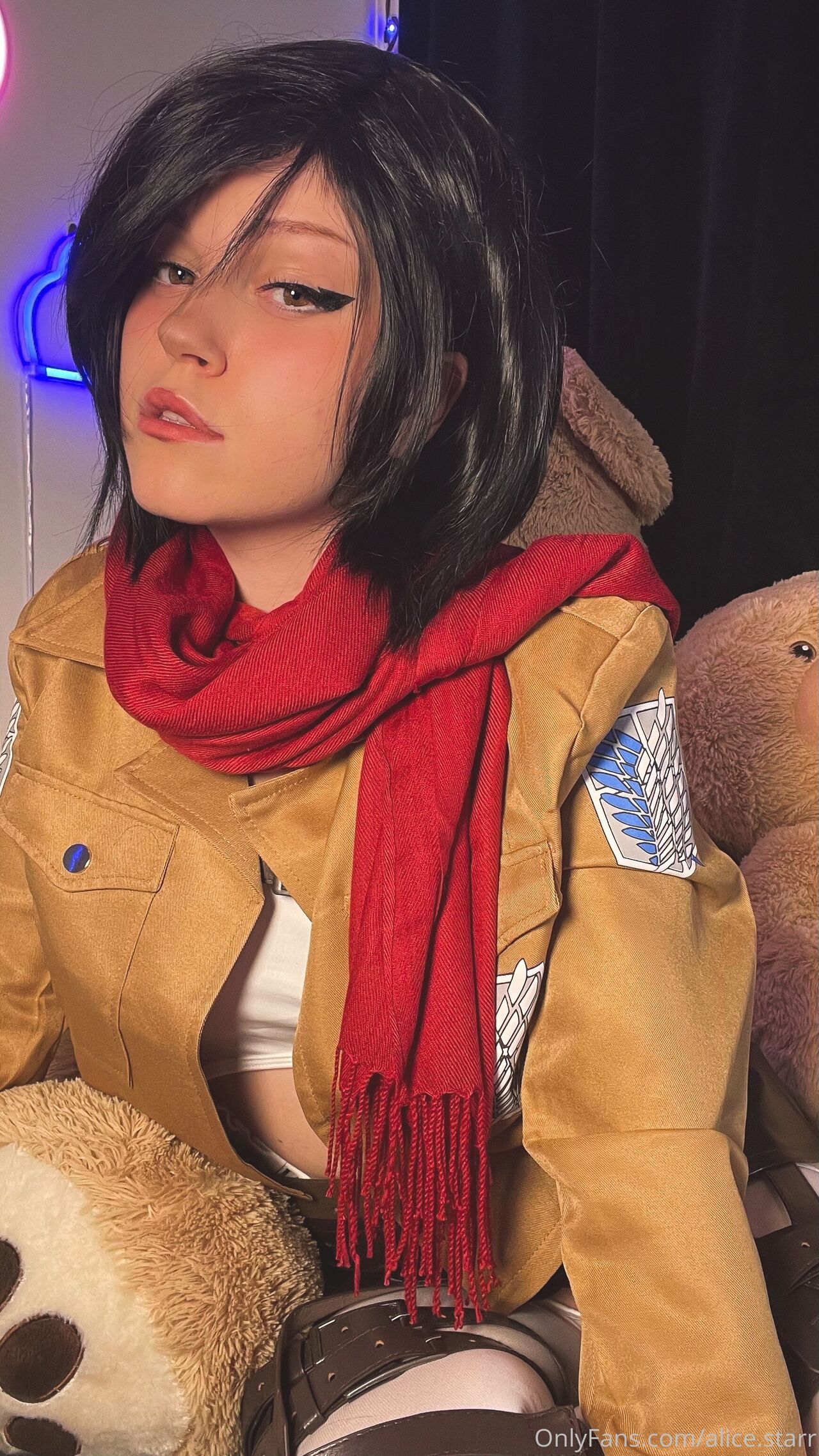 Alice Starr – Mikasa Ackerman