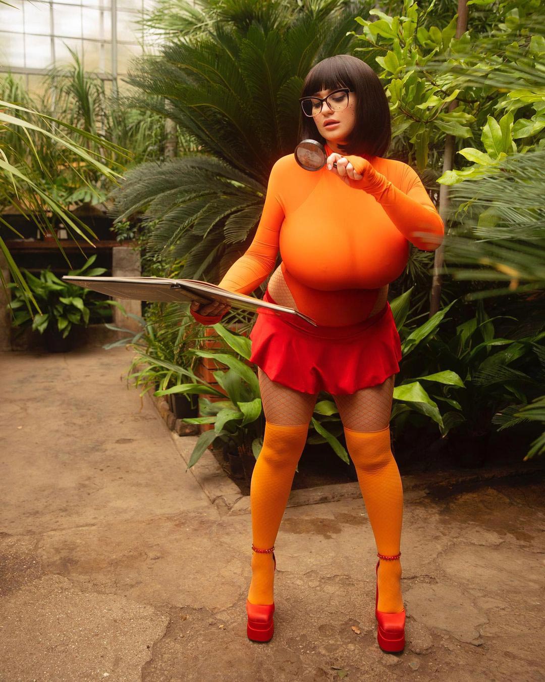 Demmy Blaze – Velma Dinkley