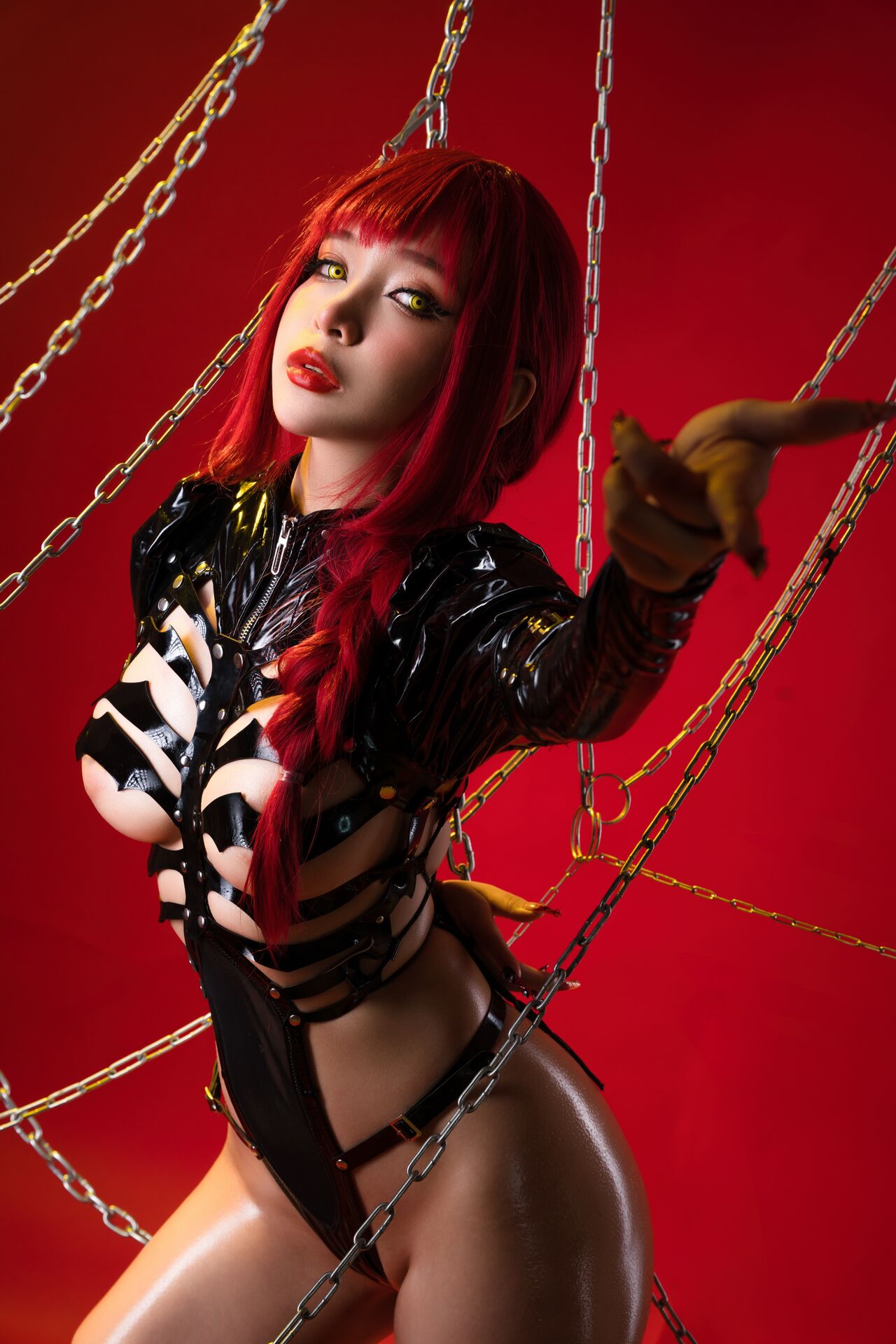 Umeko J cosplay Makima Latex – Chainsaw Man