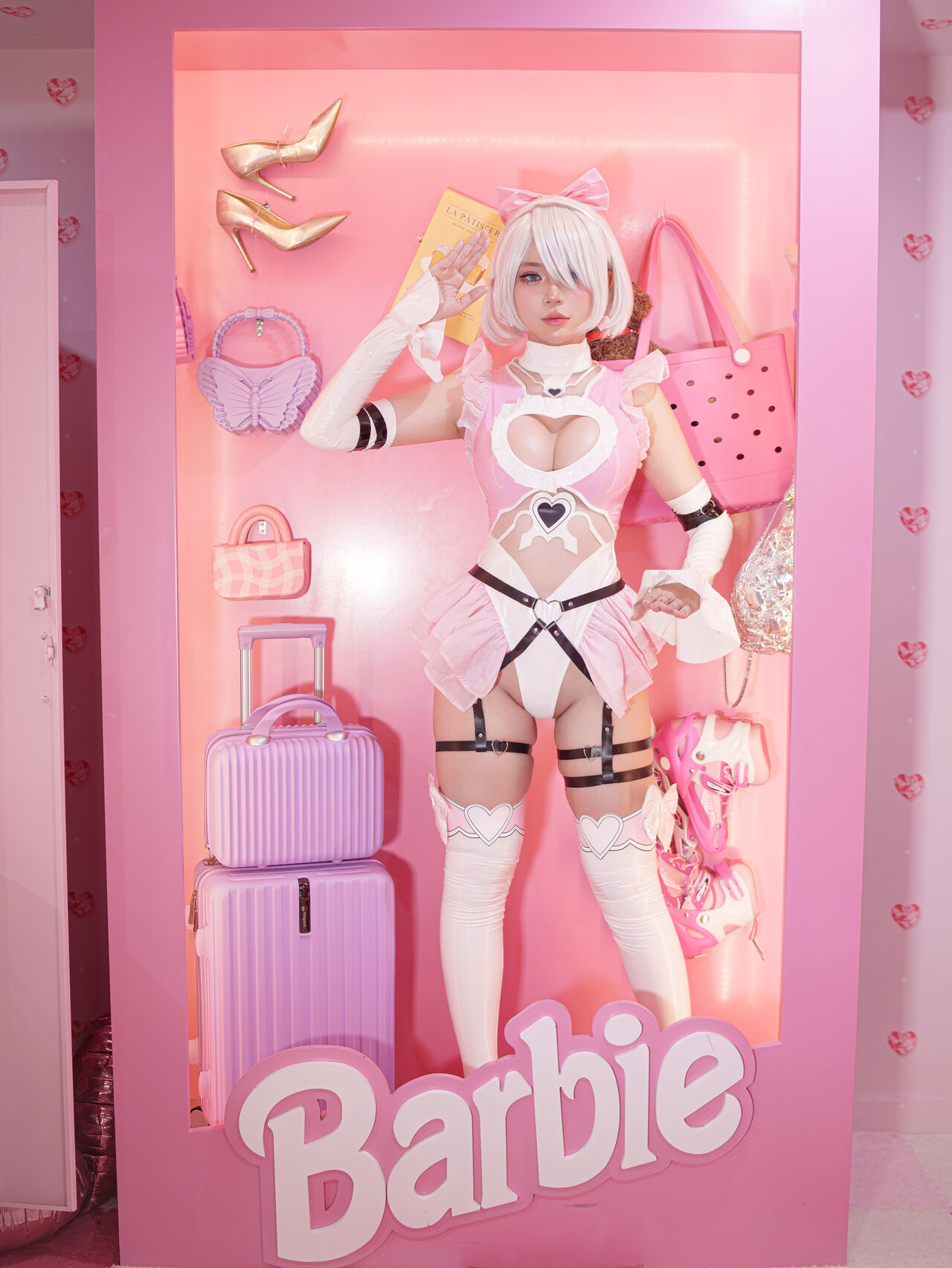 ZinieQ – 2B Barbie