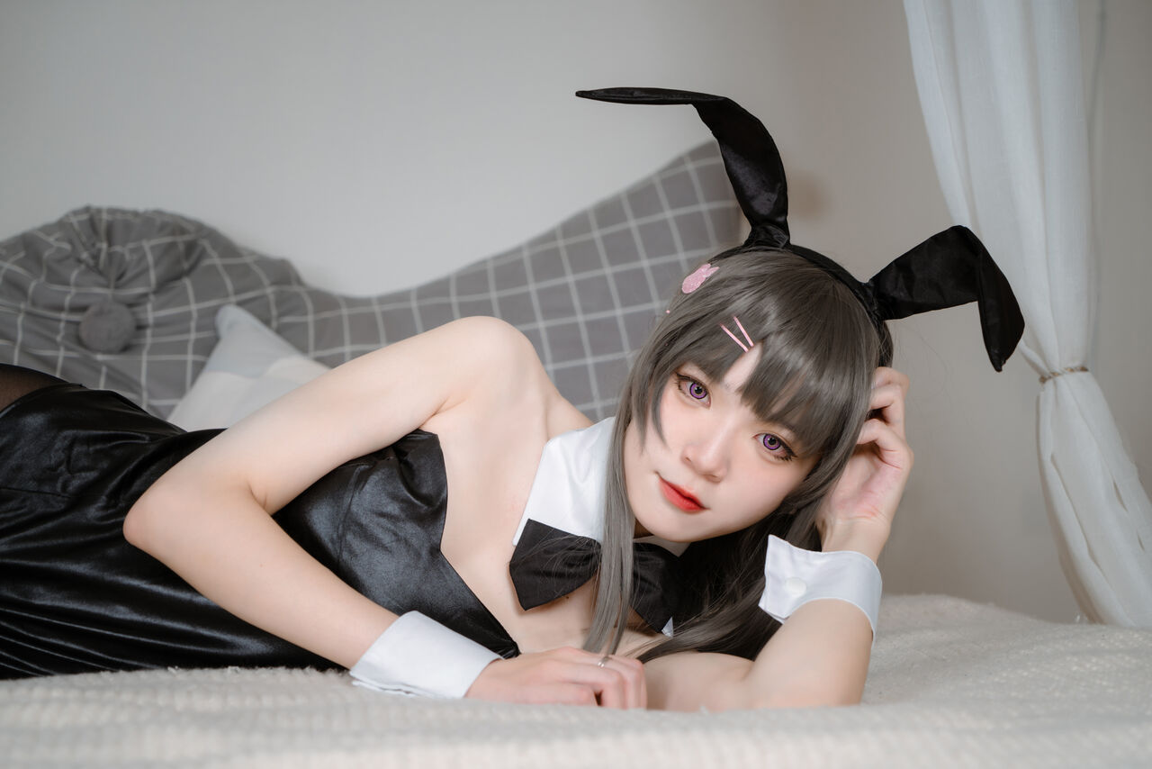 小奏 – Bunny Girl Mai-senpai