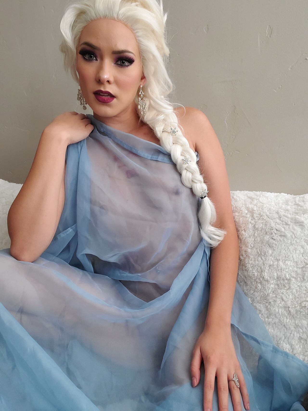 Joanie Brosas – Elsa